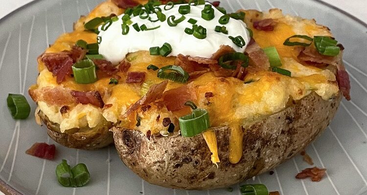 Ideas For An Easy And Fun Party: Hosting A Baked Potato Buffet Baked Potato